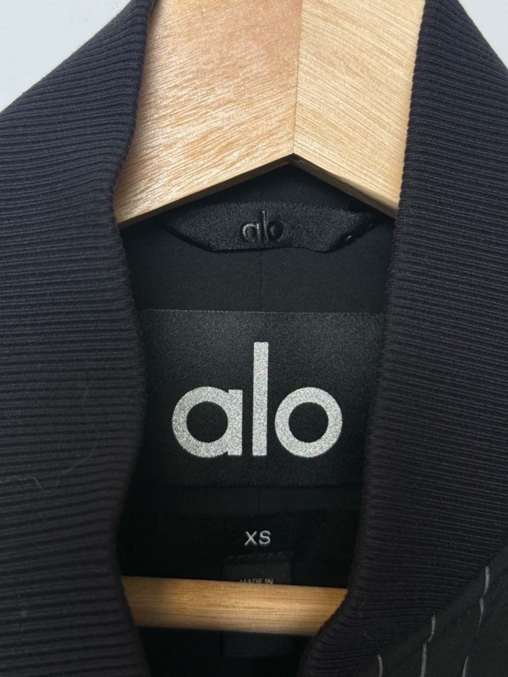 Alo Cropped Pinstripe Main Character Full Zip Jacket - Picture 4 of 5